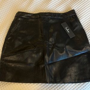 Lulus faux leather mini skirt small